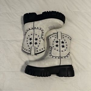 New Dolls Kill Current Mood White Cowboy Boots Size 11 Womens